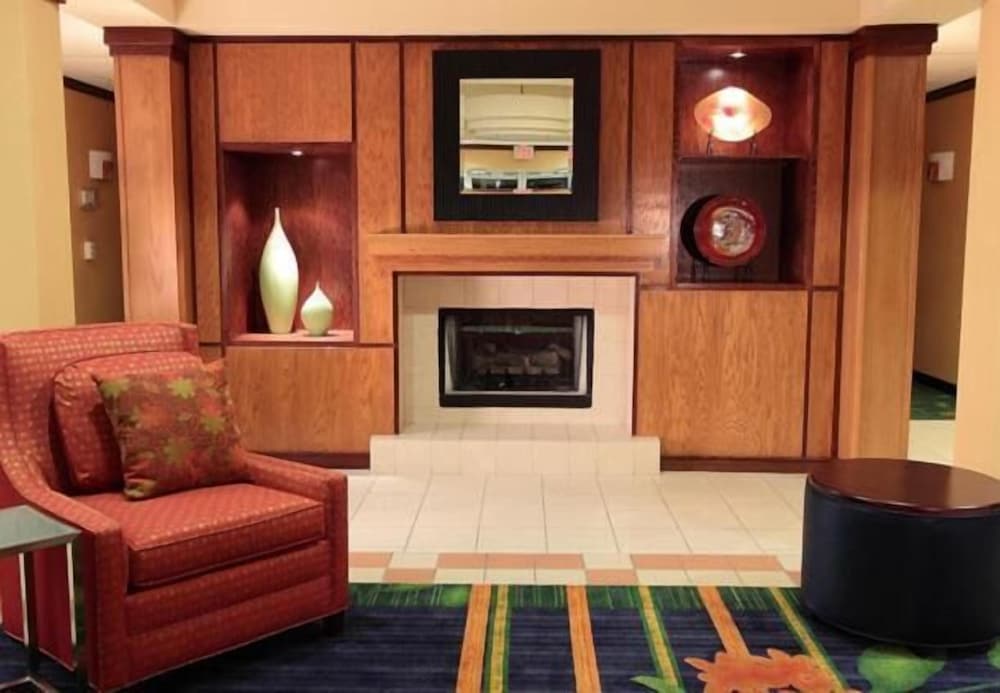 Fairfield Inn Suites Killeen 14/24