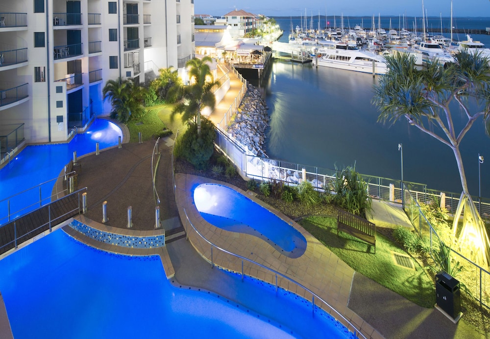 Mantra Hervey Bay 18/69
