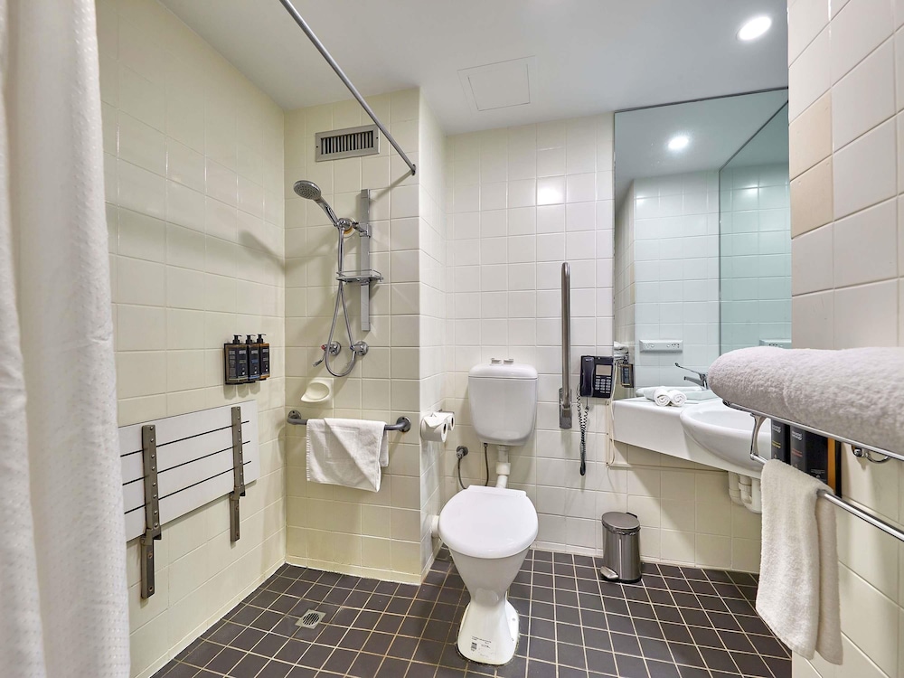 Mercure Perth on Hay 49/50