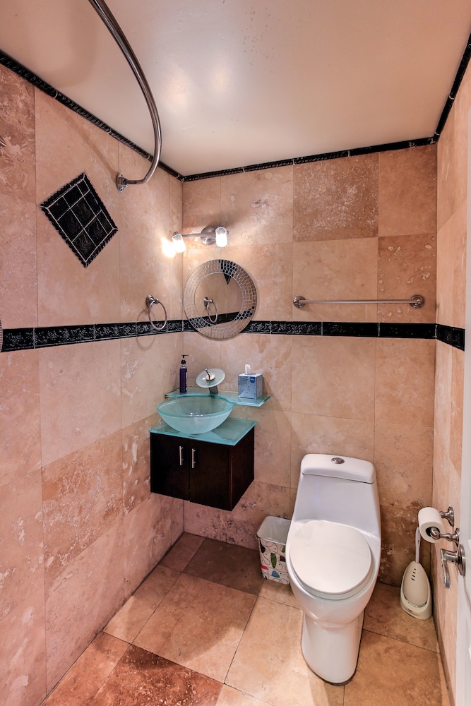 Neptune Villas 73/74
