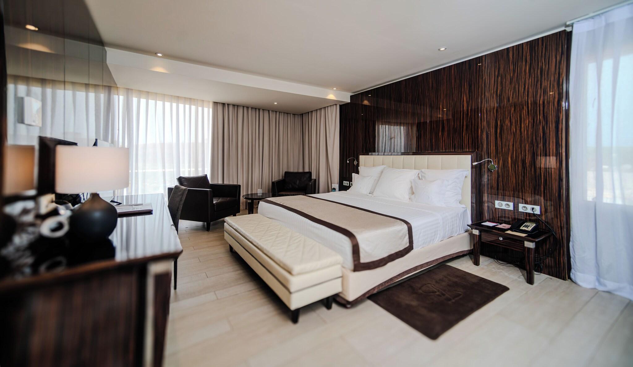 Suite, King Bed, Ocean View