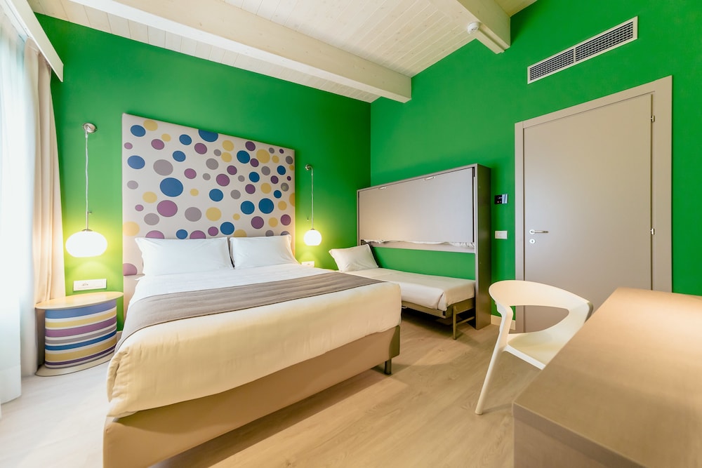 Diamante Mhotel 5/76