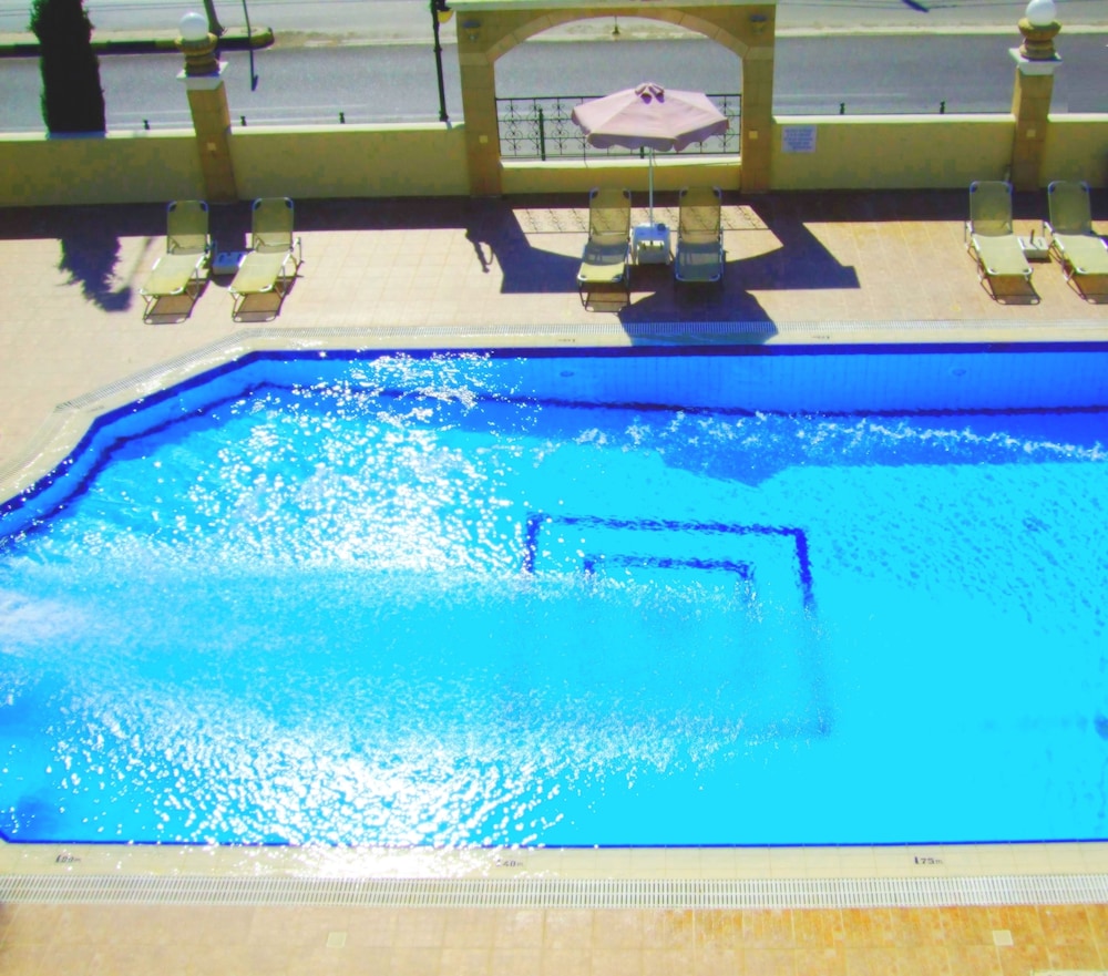 Antonios Hotel 44/62