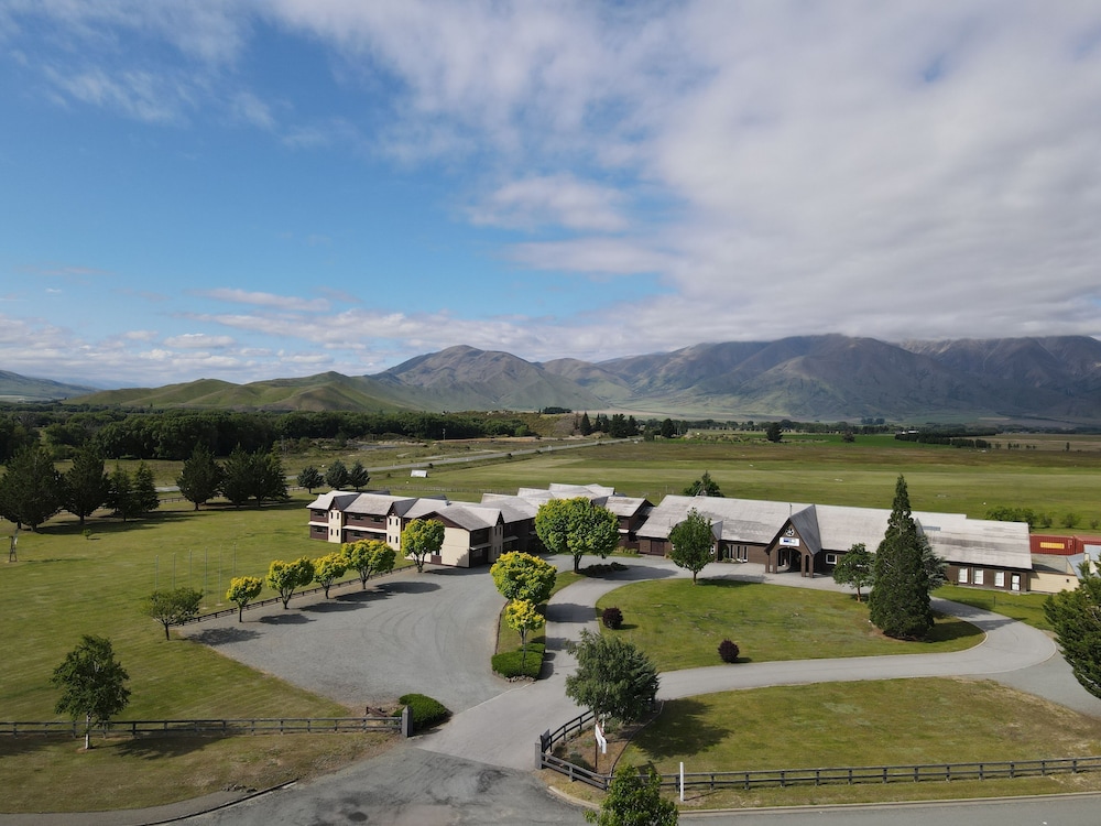 COUNTRYTIME HOTEL 21/28