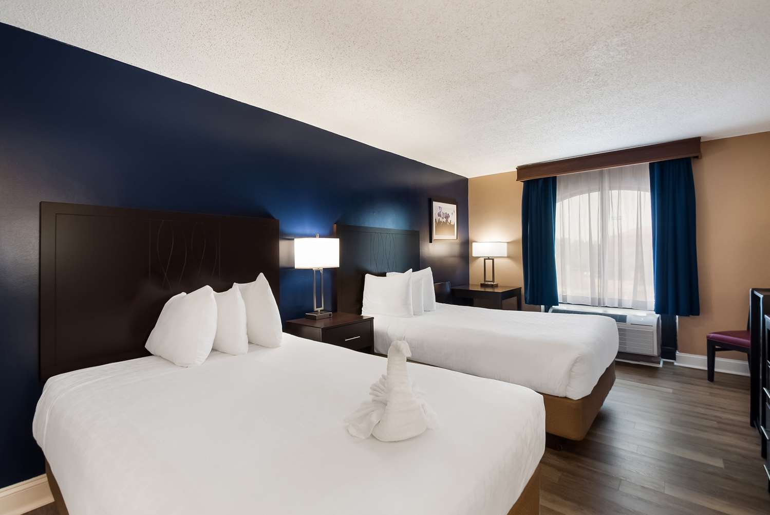 Room, 2 Double Beds, Executive Level، Best Western Springfield 2/4
