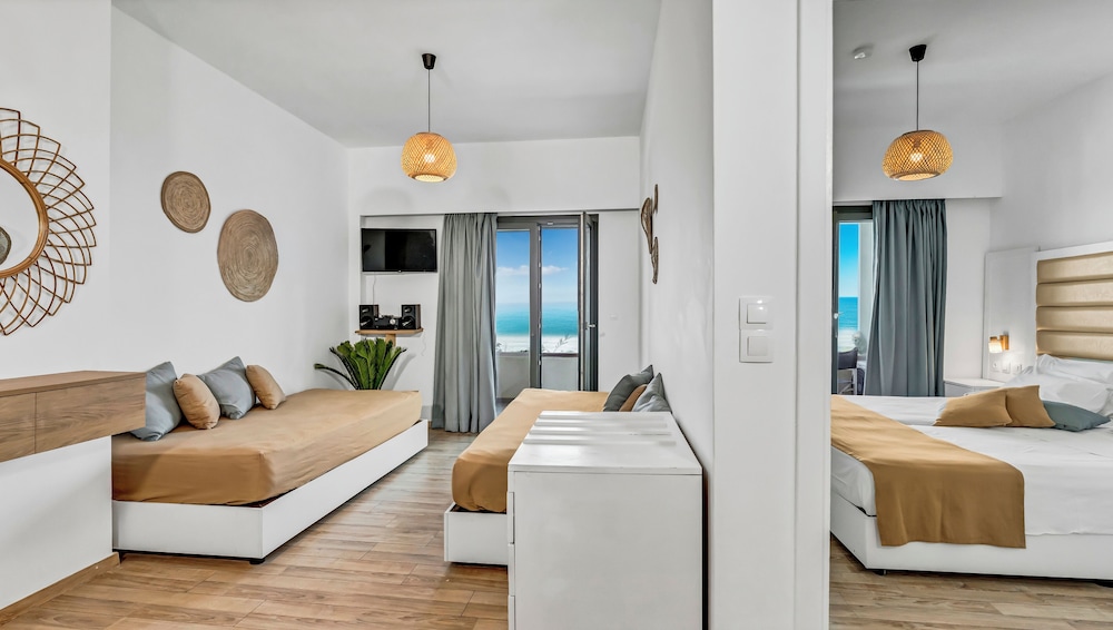 Sunset Beach Hotel 18/50