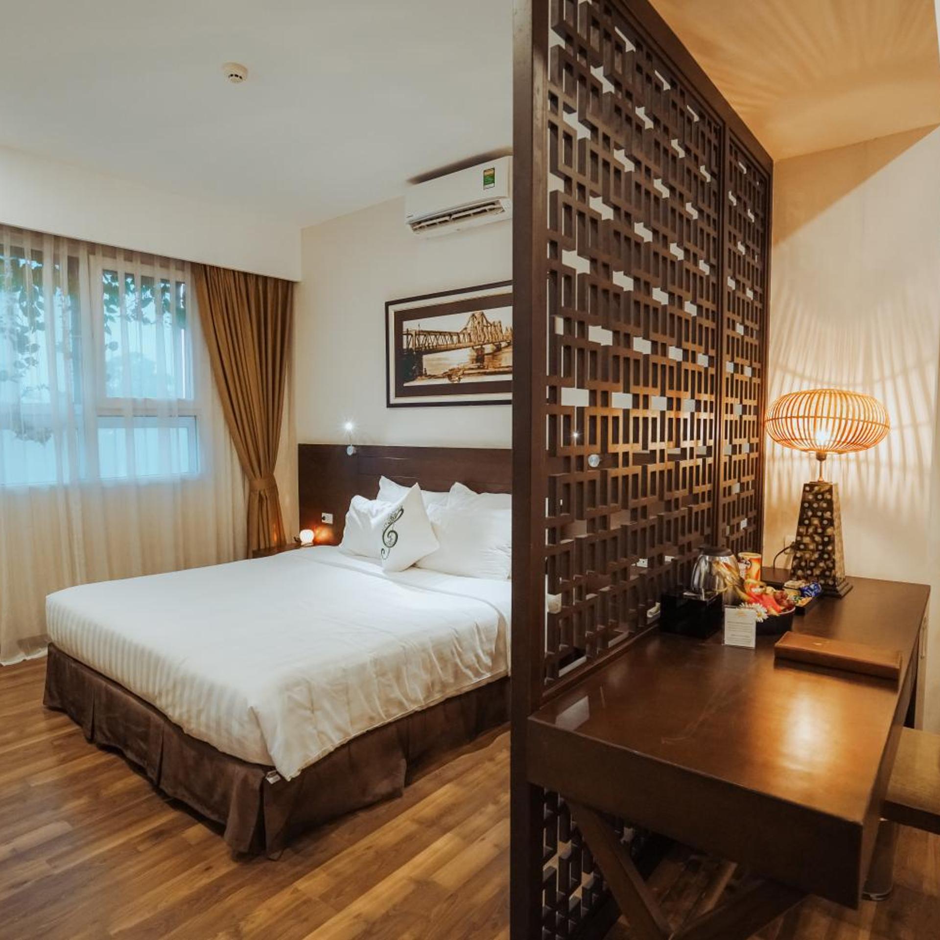 Junior Suite, Thang Long Opera 3/4