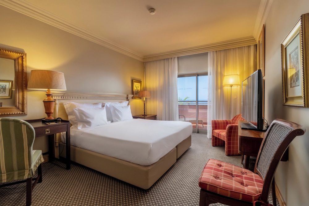 ROOM, OCEAN VIEW
