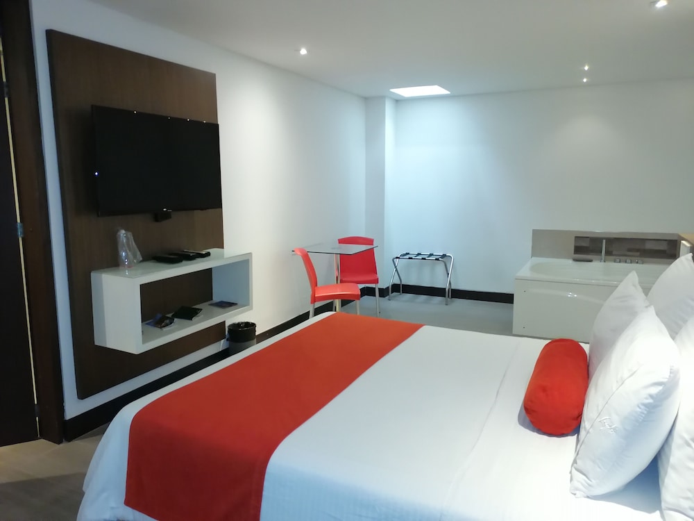 Hotel Loyds 44/64
