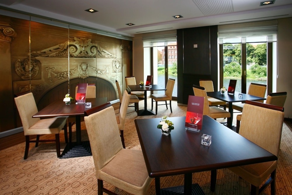 restaurant-cafeteria
