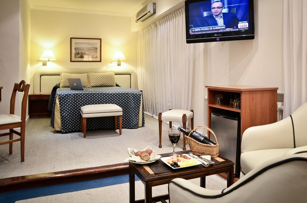 Hotel Iruna 59/72