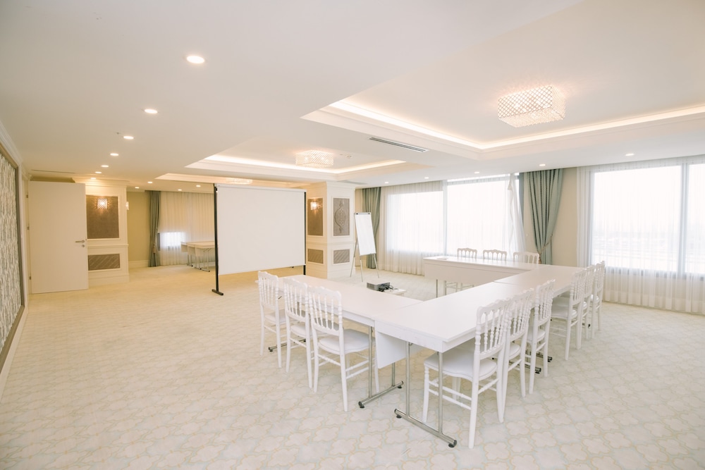 Burgaz Izer Hotel 32/42