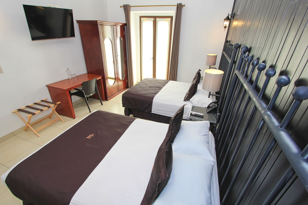 Hotel Plata Condesa 26/55