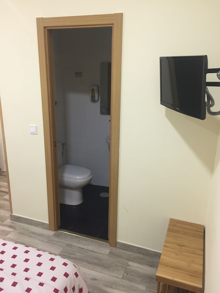 JQC Rooms 27/33