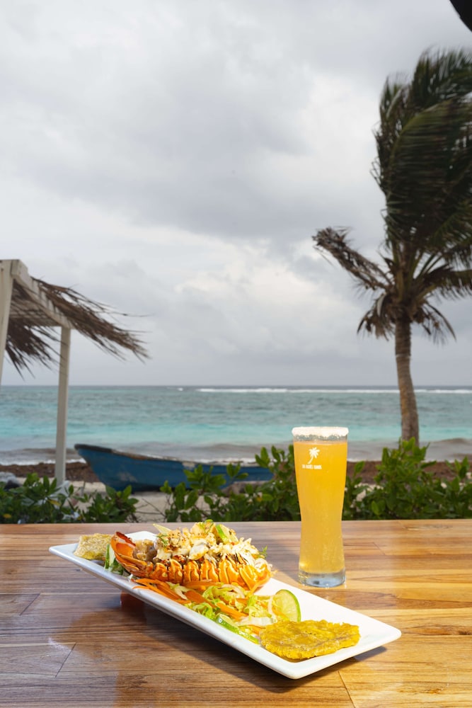 HOTEL SAN LUIS BEACH HOUSE 4/54
