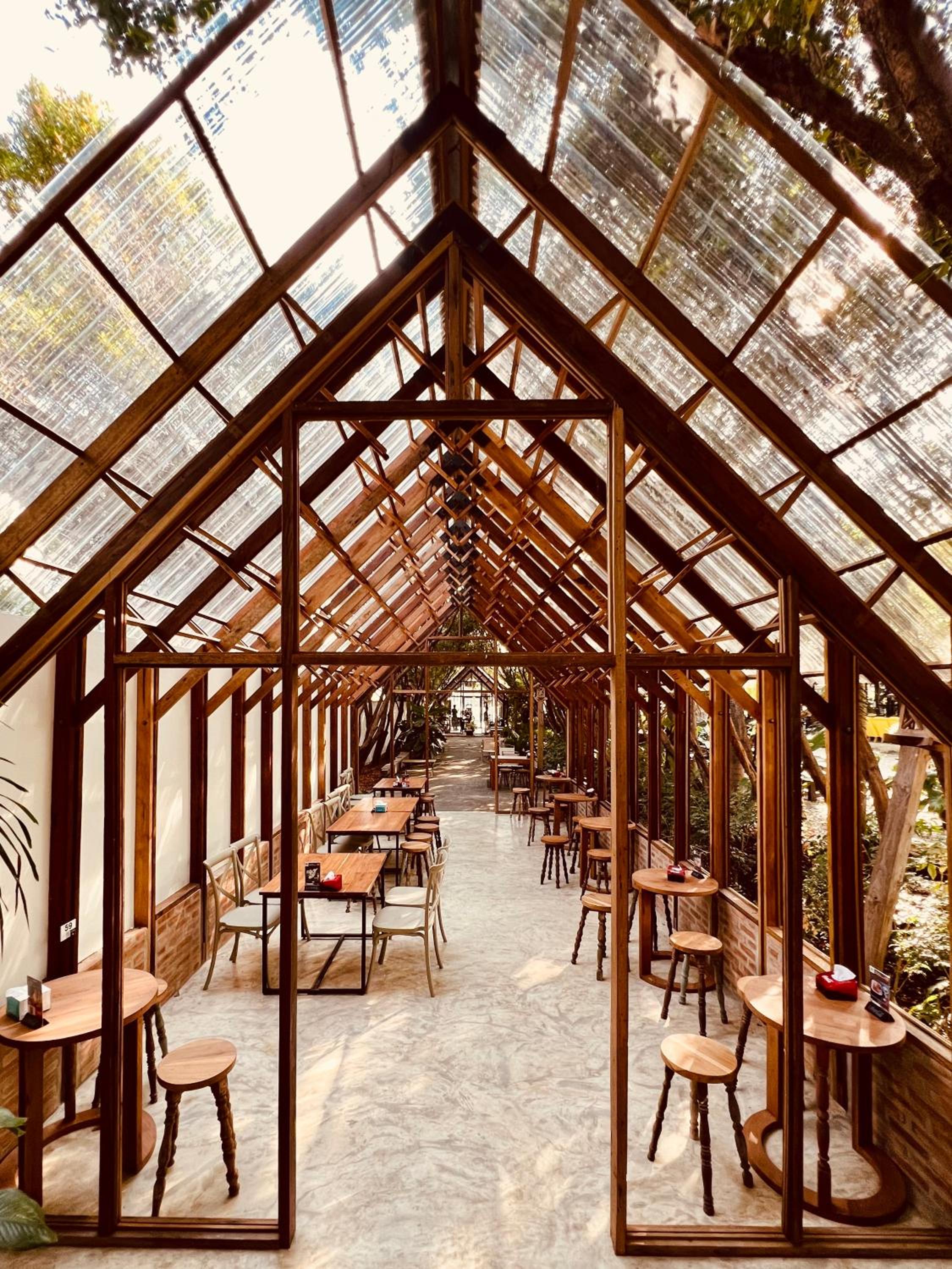 Ngeeb Bed & Breakfast 12/21