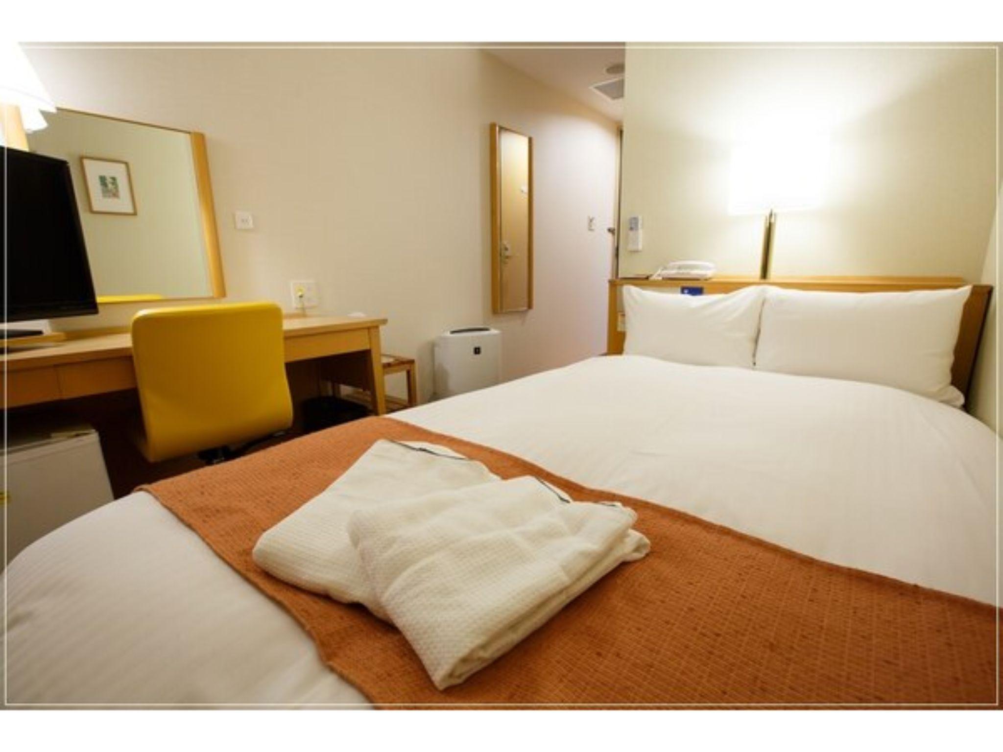 Semi Room, Single, 2 Beds, Semi Double Bed, Smoking