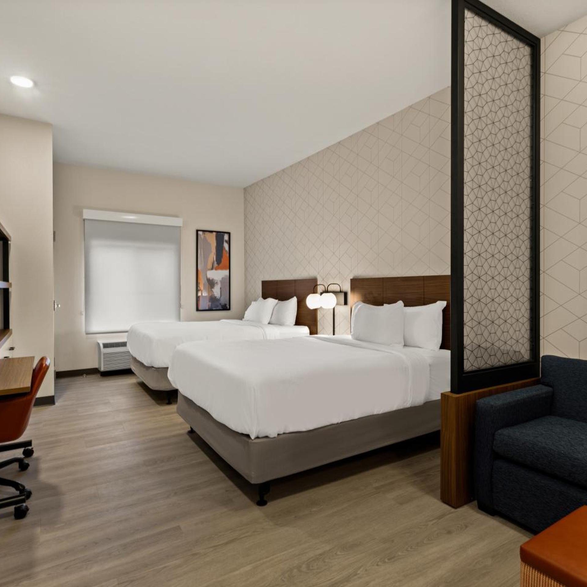 جناح بسريرين كوين بحوض استحمام لذوي الإعاقة، Everhome Suites Brownsville 4/10