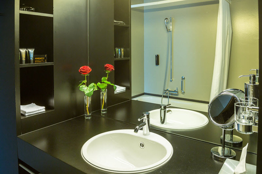 DASBREITEHOTEL 56/56