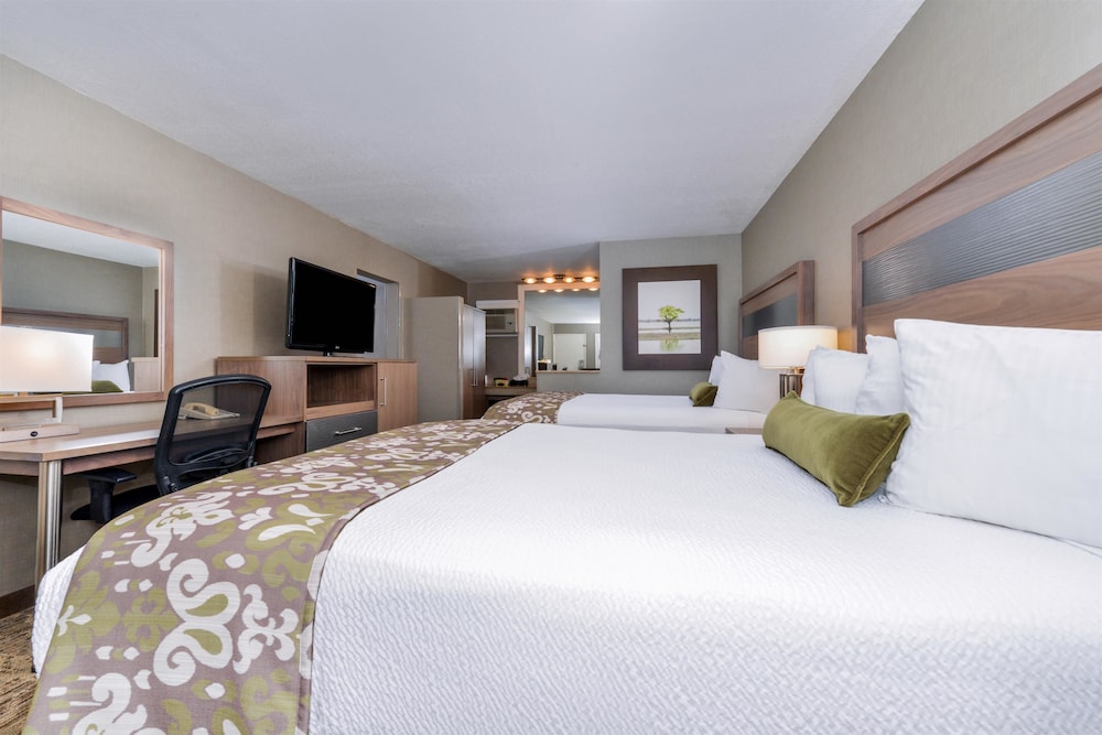 Best Western Plus Anaheim Inn 17/59