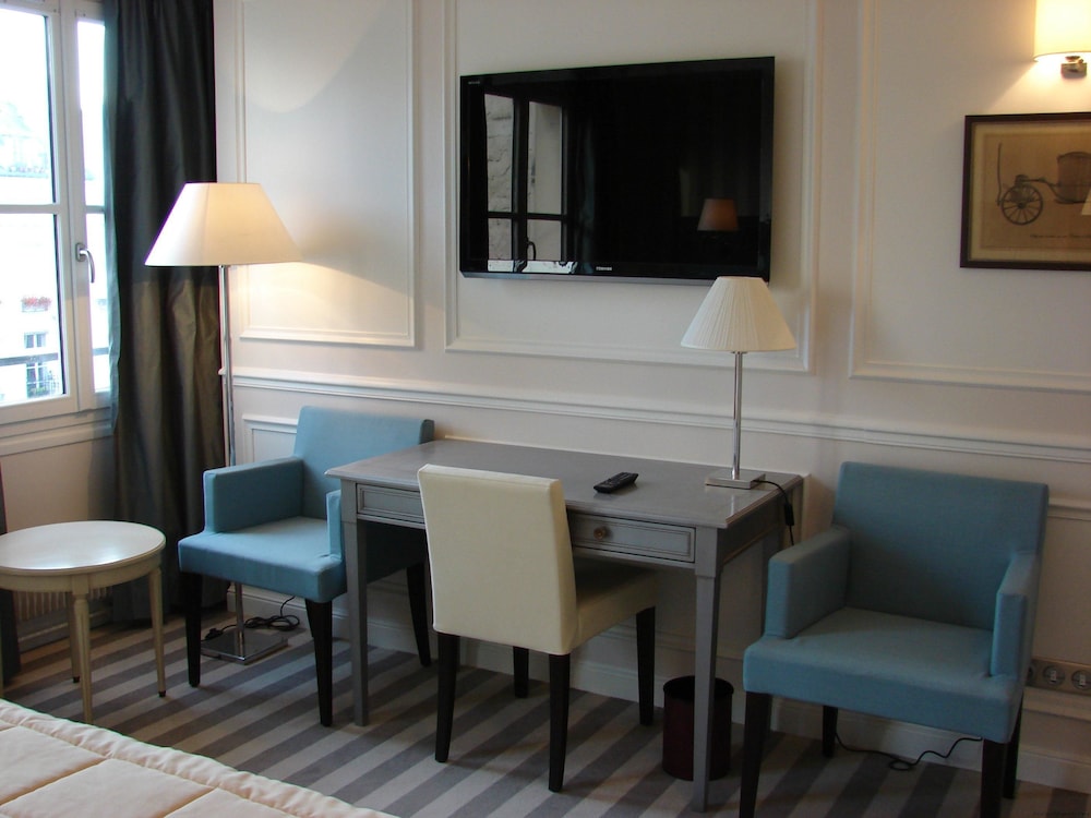 Hotel De L'Universite 39/50