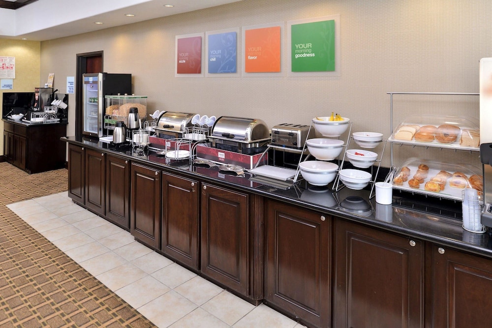 Comfort Inn and Suites Mexia, TX 43/59