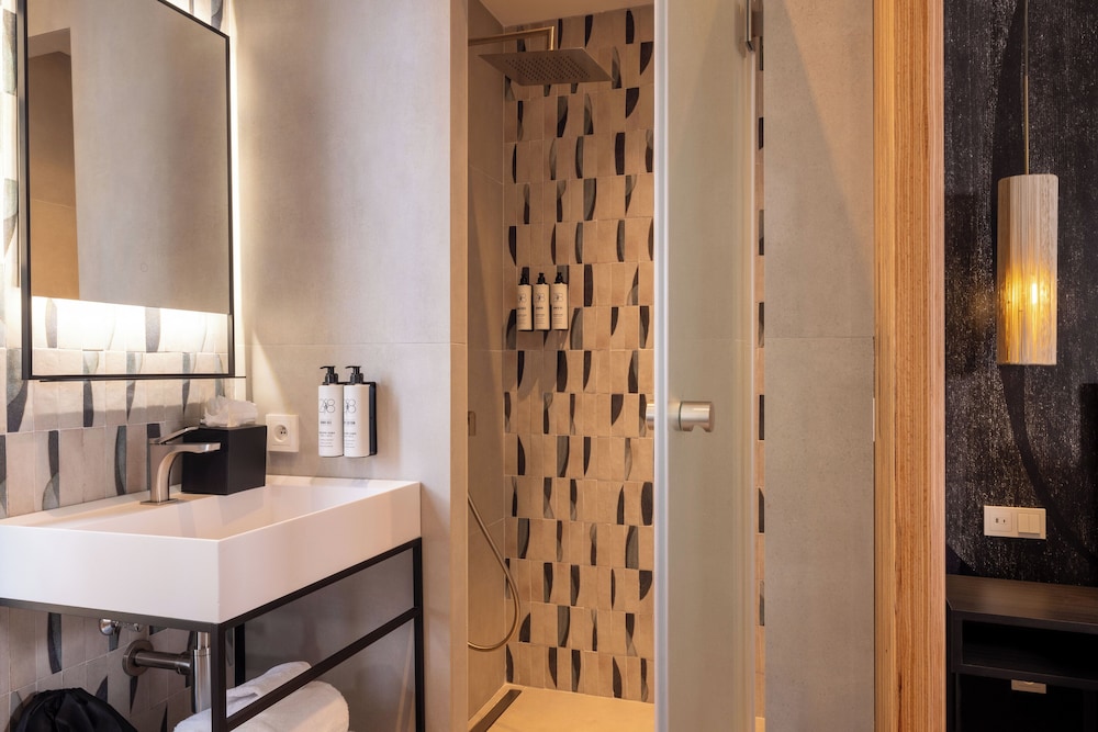 Palais Segurane Boutique Hotel 48/50