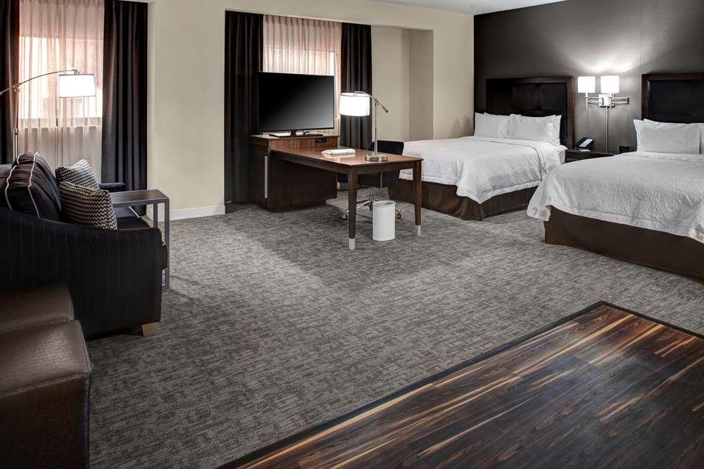 STUDIO, 2 QUEEN BEDS, ACCESSIBLE