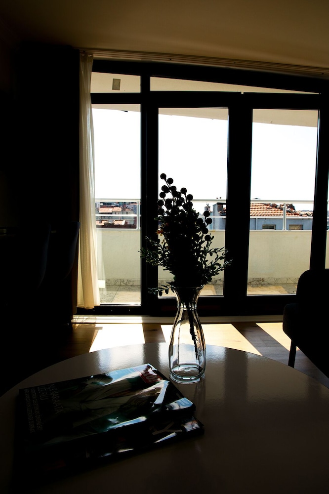 Beans House Suite 29/50