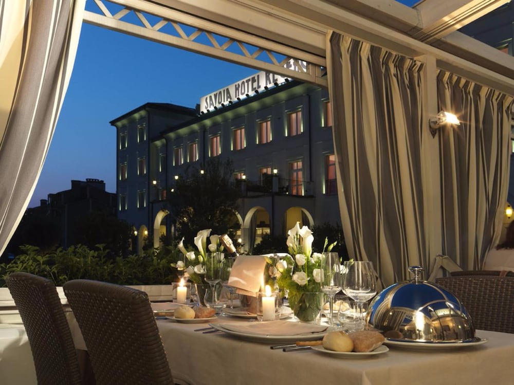 Savoia Hotel Regency 2/36
