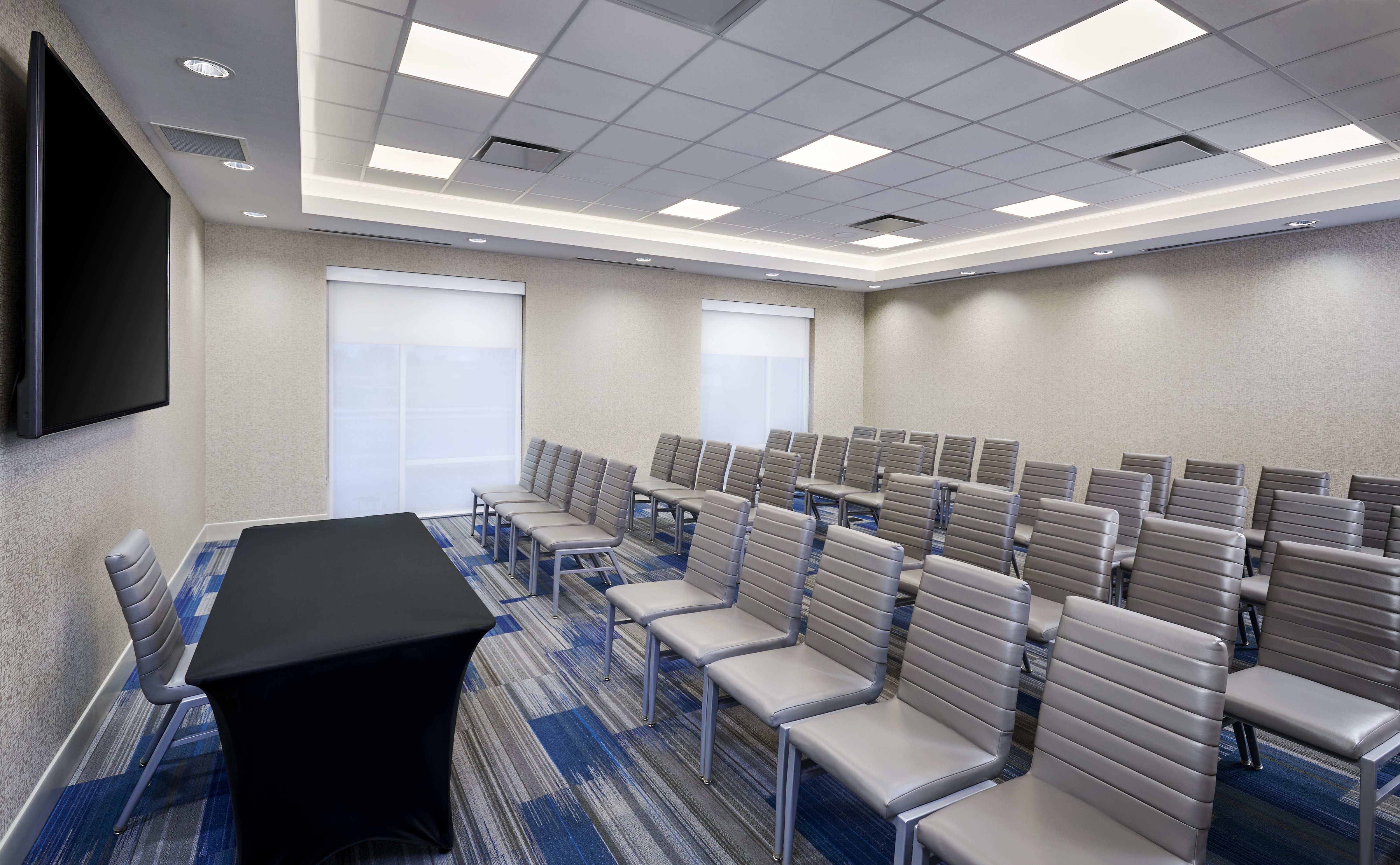 Holiday Inn Express & Suites Windsor East – Lakeshore, an IHG Hotel 53/70