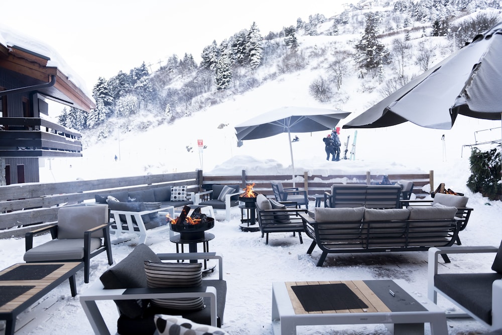 Hotel La Tarentaise 27/50