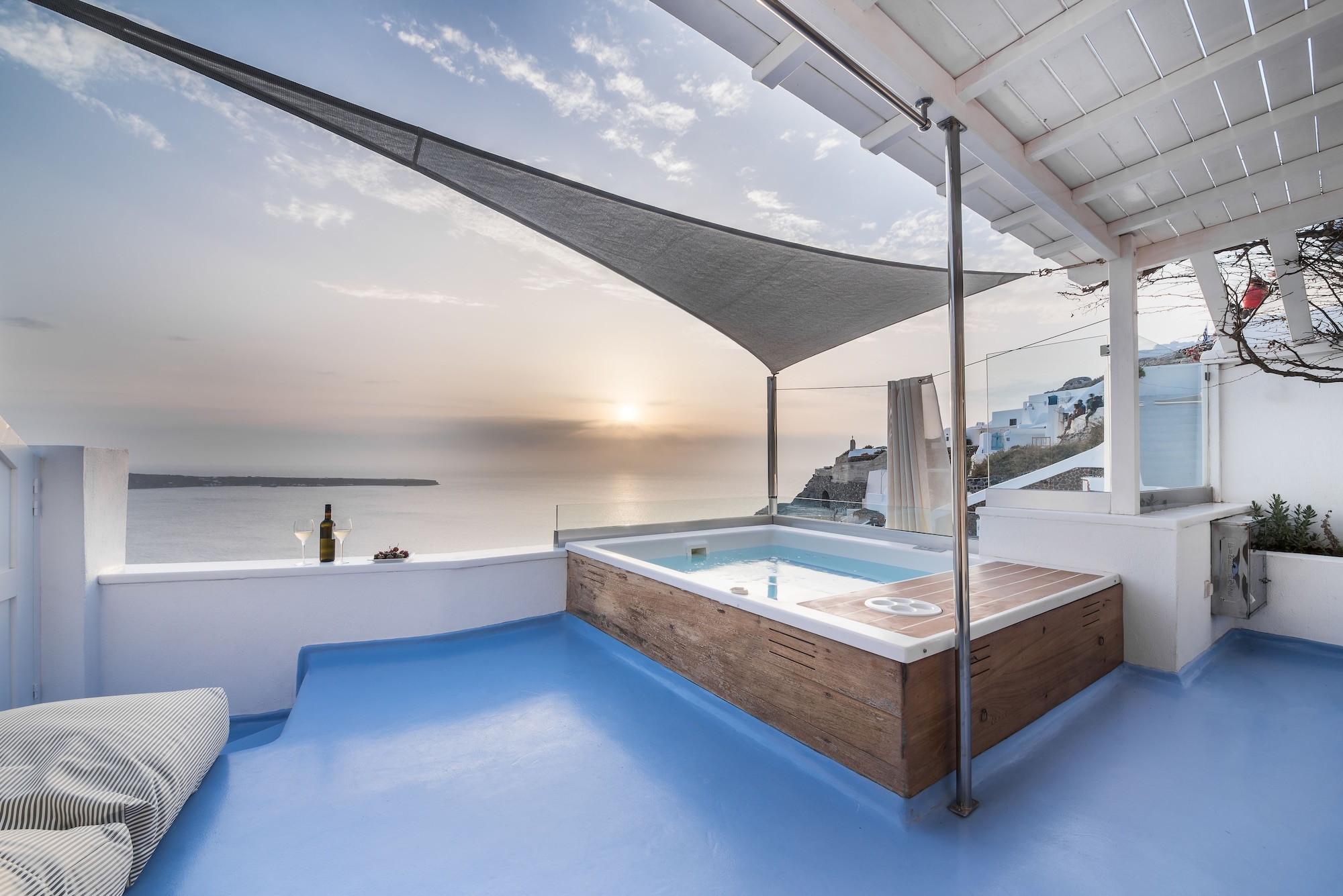 1 BEDROOM, LUXURY, VILLA, HILL VIEW, JETTED TUB