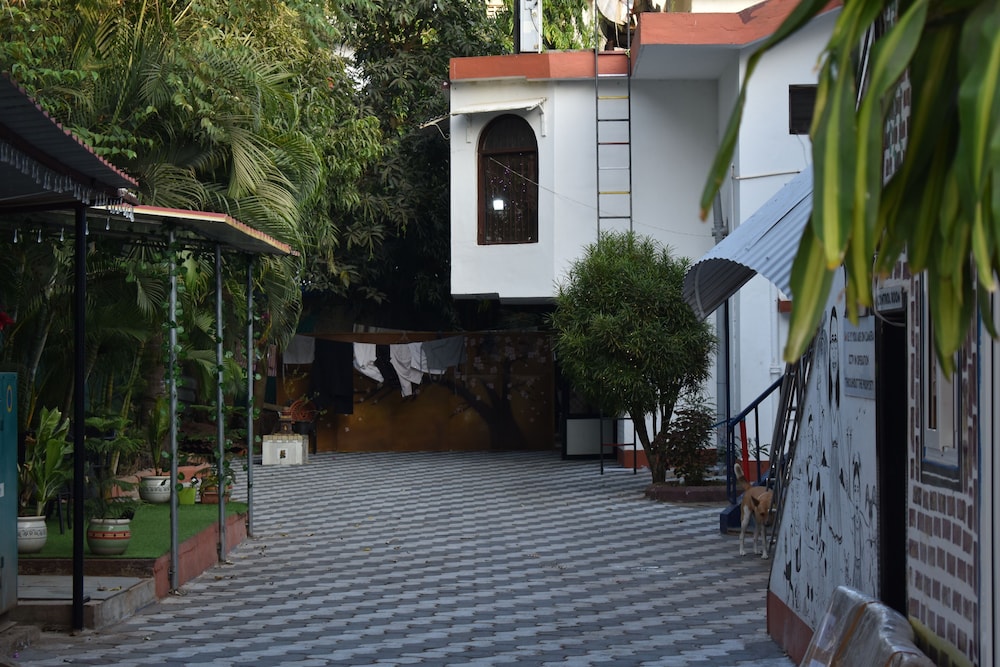 Athi Resorts 10/50