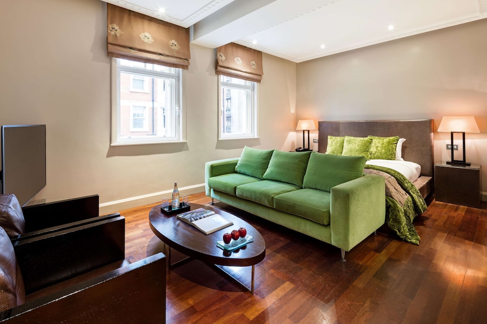 Radisson Blu Hotel, London Tottenham Court Road 24/49