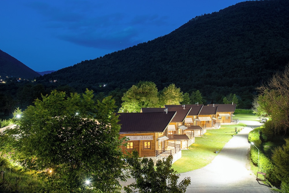 Natura Chalets 3/55