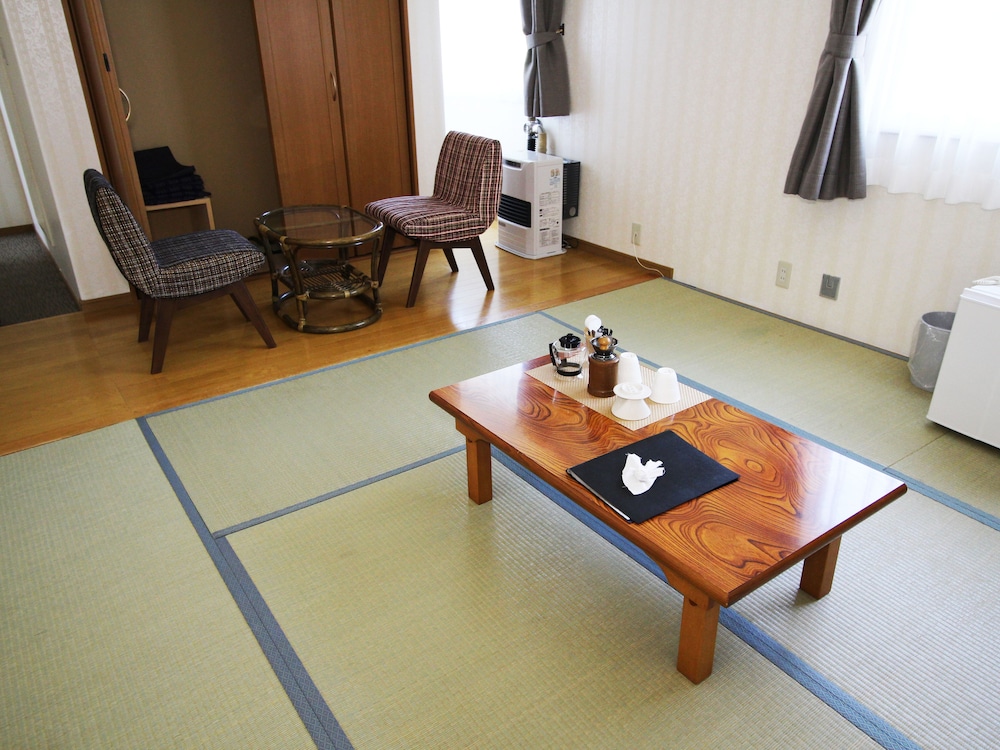 Resort Inn North Country 24/43