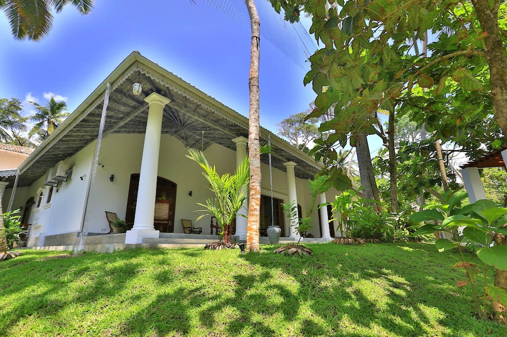 Amara Villa 4/47