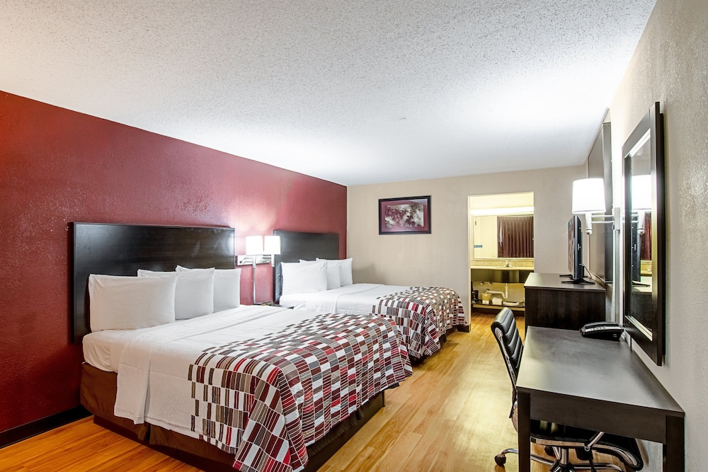 Red Roof Inn & Suites Battle Creek 17/38