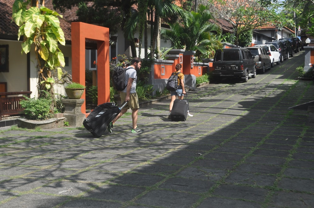 Dewi Sinta Hotel and Restaurant by ABM 18/32