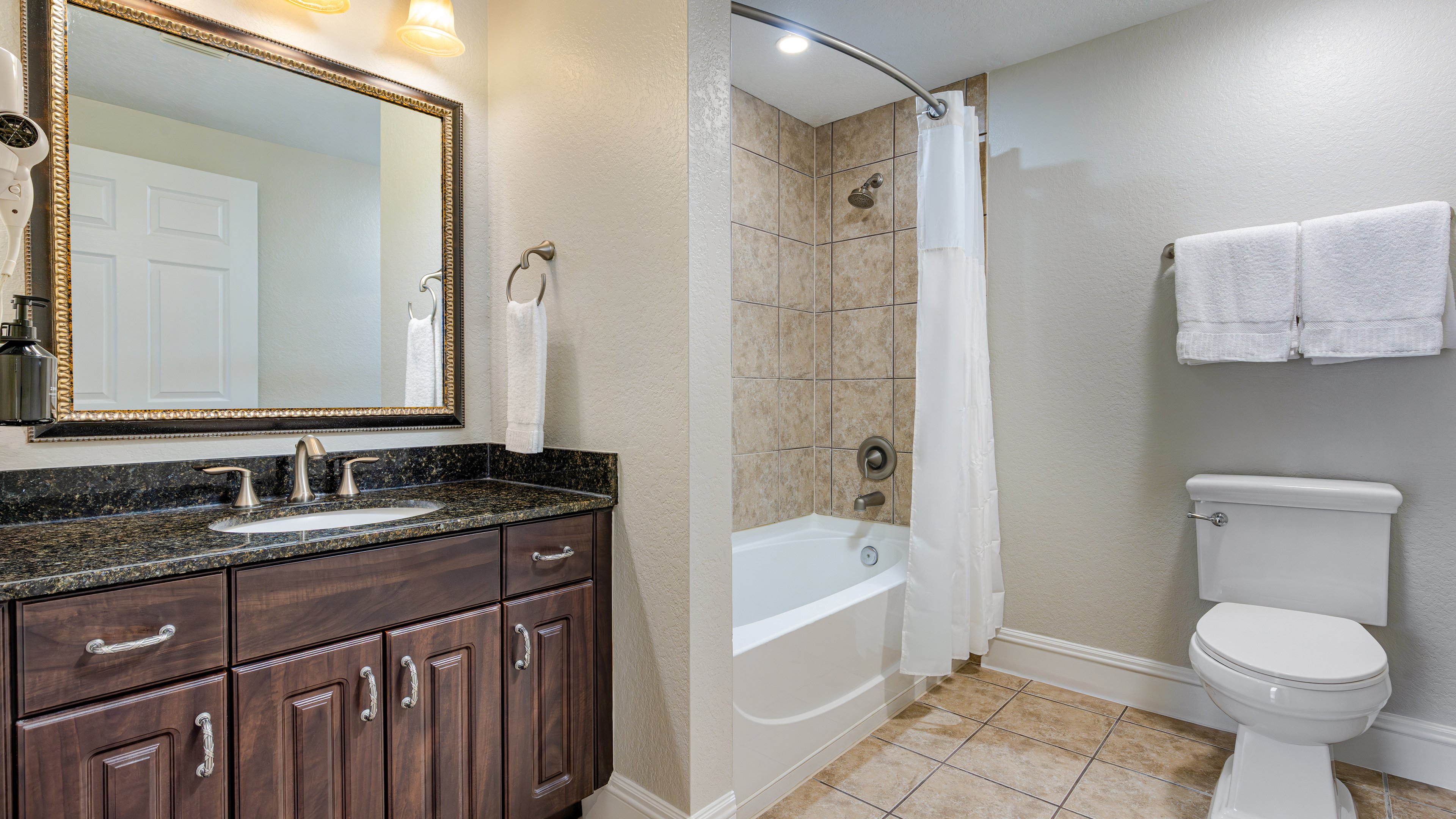 Holiday Inn Club Vacations at Orange Lake Resort 83/83