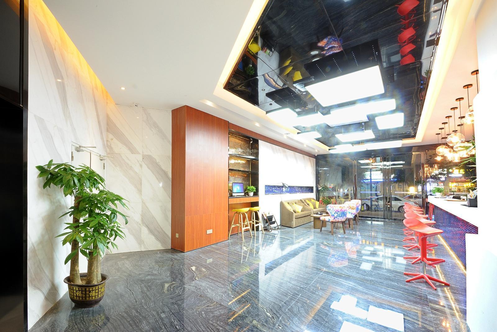 Zmax Hotel (Guangzhou Sanyuanli Metro Station) 17/23