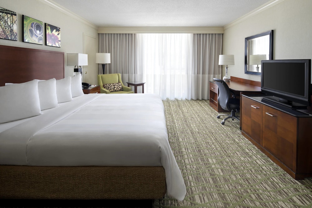 Marriott Charleston Town Center 8/52