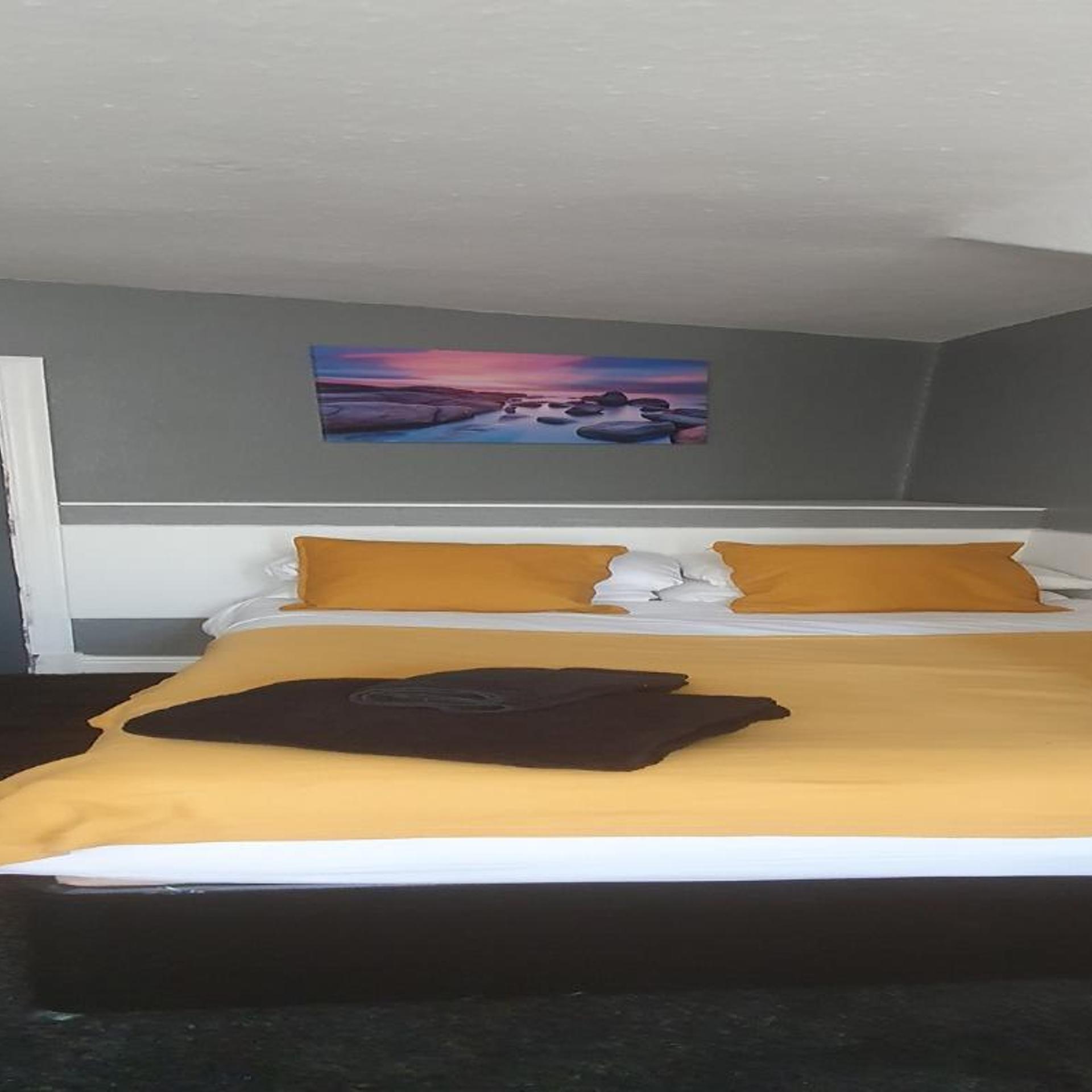 I Cloud 9 Hotel 5/50