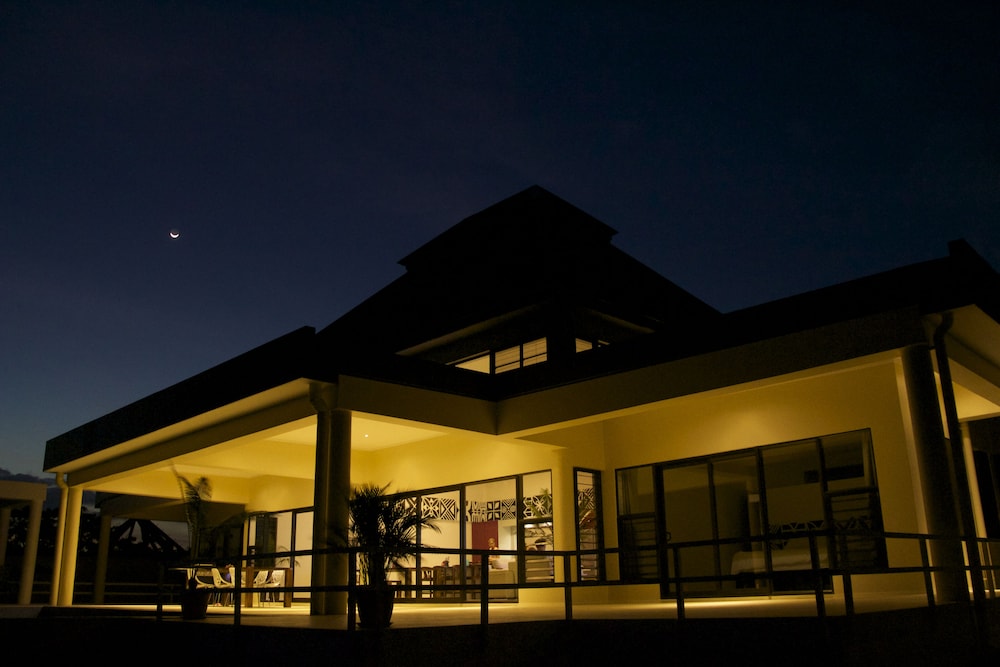 Sapphire Bay Fiji 2/39