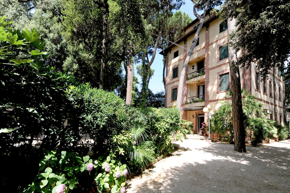 Hotel Villa Tiziana in PIETRASANTA