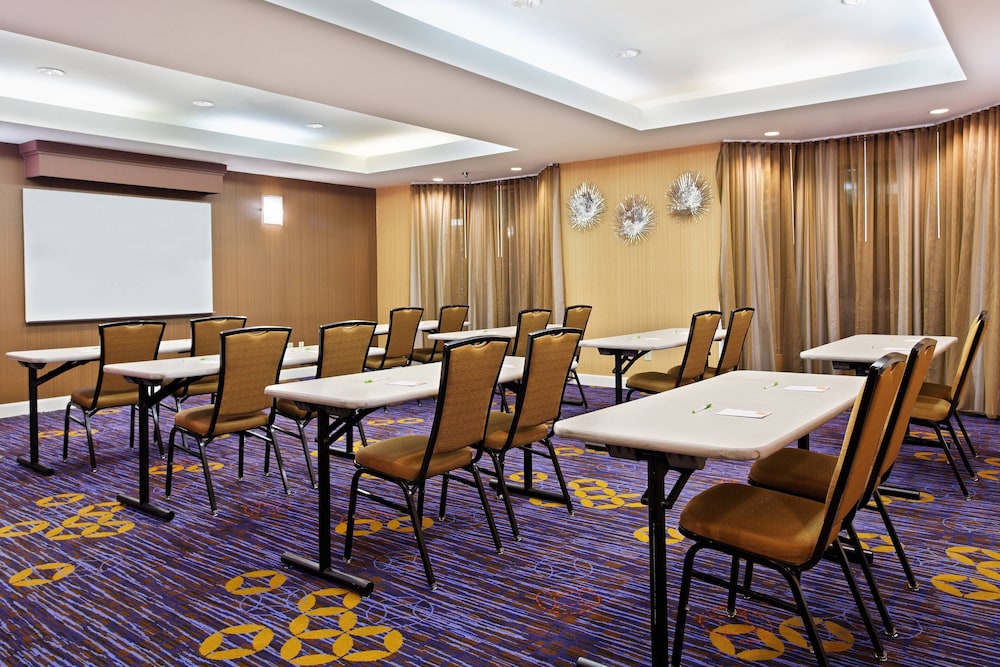 Courtyard by Marriott Gainesville 42/54
