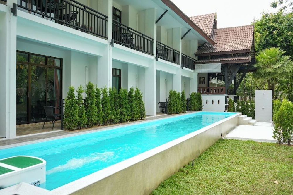 Radateeree Boutique Chiang Mai 65/71