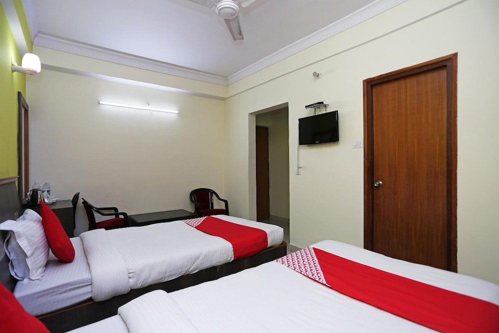 Hotel Ashoka Residency 16/36