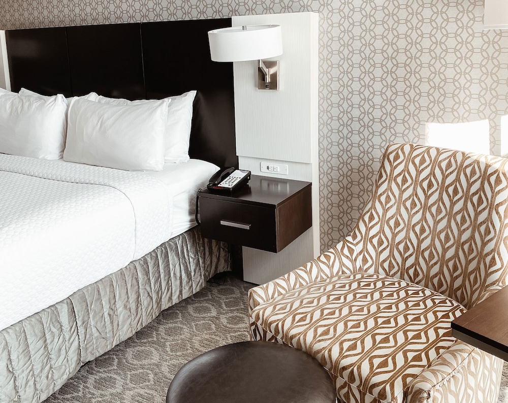 Crowne Plaza Chicago Sw Burr Ridge 7/59